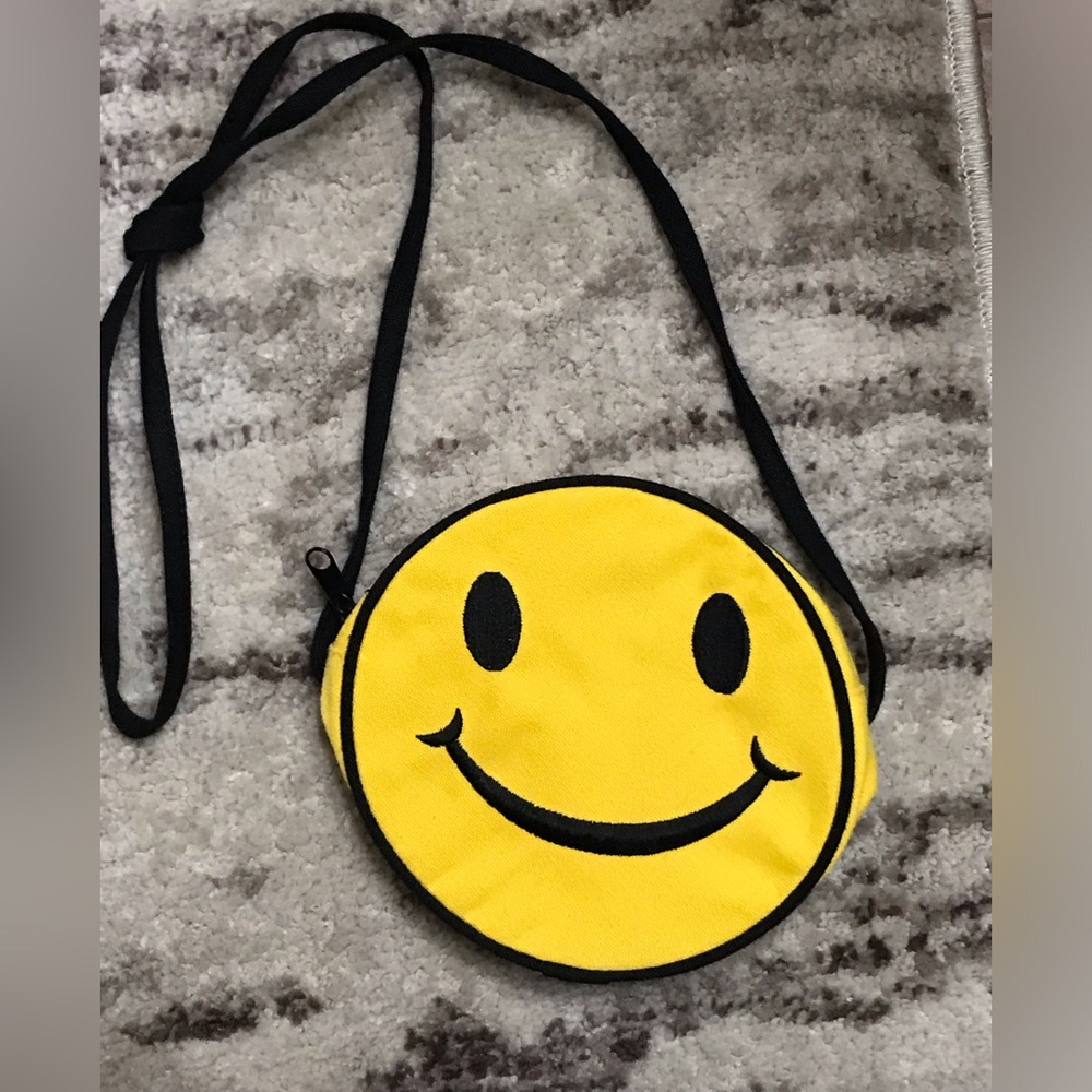 90s Vintage Yellow Smiley Face Bag